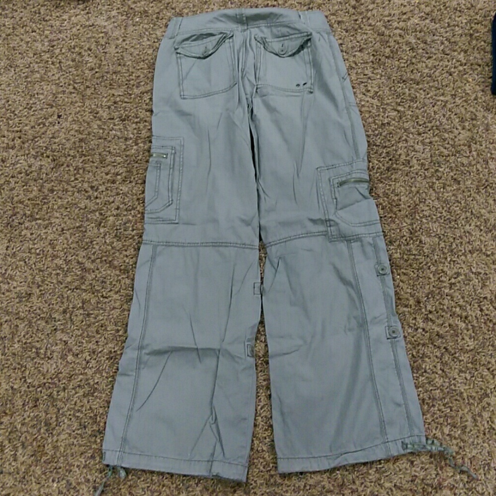 Pants - Picture 4 of 9